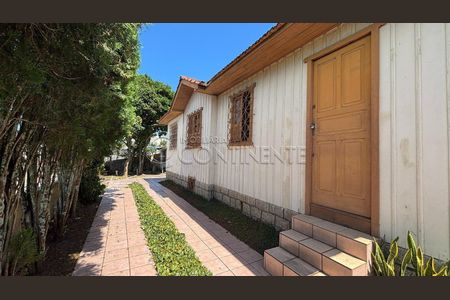 2_photo/9527482a73.af02ca827d81229c-ATLAS-d2a6393e-ff20-4a25-a13a-a146d1db8ee3.jpg de casa à venda com 3 quartos, 102m² em Capoeiras, Florianópolis