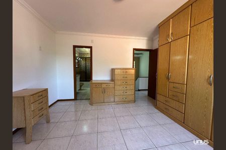 27_photo/9527482c31.54aece7605d3c183-ATLAS-9e0b72fc-c92c-4bfb-9af1-7673d490ac4f.jpg de casa à venda com 6 quartos, 121m² em Jardim Atlântico, Florianópolis