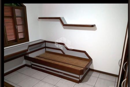 6_photo/9527482c31.54aece7605d3c183-ATLAS-a6c7992a-b1d0-44de-bd1d-c5ce7b323809.jpg de casa à venda com 4 quartos, 121m² em Jardim Atlântico, Florianópolis