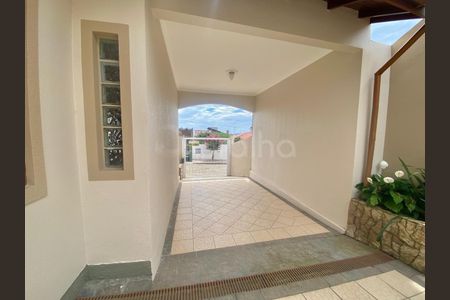 40_photo/9527482c33.35cd9221f0133683-ATLAS-92056846-fece-41c0-a5d9-acbacdc3d2b3.jpg de casa à venda com 6 quartos, 190m² em Jardim Atlântico, Florianópolis