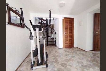 4_photo/9527482cf7.2d782e9ced6b4695-ATLAS-22469ce8-c4e2-4c92-8c39-154a0161abbb.jpg de casa à venda com 4 quartos, 280m² em Jardim Atlântico, Florianópolis