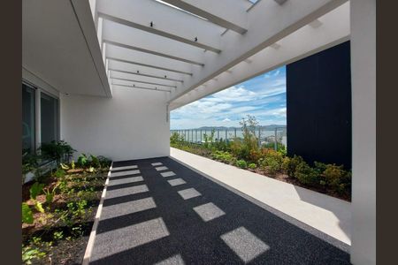 11_photo/9527482e4f.86c4e4b7f4a3c4e0-ATLAS-e8d3e958-41fe-4fe1-944b-c74ee8a689af.jpg de apartamento para alugar com 3 quartos, 139m² em Jardim Atlântico, Florianópolis