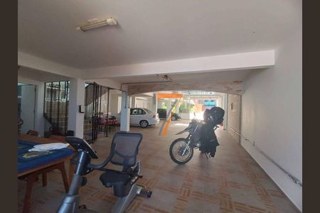 10_photo/952749b617.adbb37f92a381176-ATLAS-50c2d570-0ae5-4714-8e72-3c8fed7b5fb3.jpg de casa para alugar com 2 quartos, 270m² em Barreiros, São José