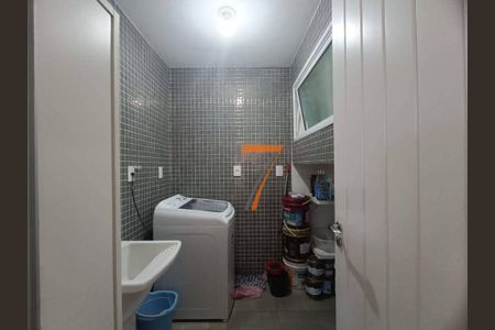 40_photo/952749b617.adbb37f92a381176-ATLAS-7e216f7e-c6f4-48a2-91d9-4c56aa8ef7f7.jpg de casa para alugar com 2 quartos, 270m² em Barreiros, São José