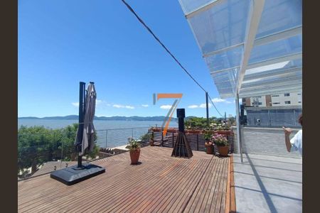 11_photo/952749b617.adbb37f92a381176-ATLAS-94470eb4-0a99-40e3-9a01-cc51b2cdbec9.jpg de casa para alugar com 2 quartos, 270m² em Barreiros, São José