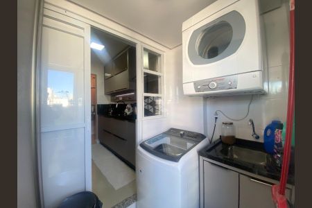 11_photo/952749c84f.15232b2d4df332d5-ATLAS-6c84f268-8e79-4f13-9f9f-26a9ee7336cc.jpg de apartamento à venda com 3 quartos, 92m² em Barreiros, São José