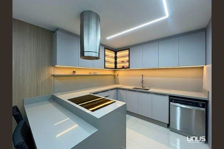 3_photo/952749c9ad.50dcffd0bfa00027-ATLAS-26de02ff-ea1b-4353-bda4-9dcf5a3fa26a.jpg de apartamento à venda com 3 quartos, 215m² em Barreiros, São José