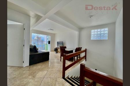 2_photo/952749cbc7.8ca146e4695ff152-ATLAS-aee616e3-e635-4e9e-99bc-13624936ac3a.jpg de casa à venda com 6 quartos, 260m² em Barreiros, São José