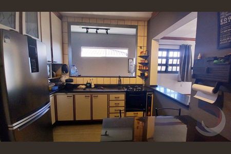 8_photo/952749cbfb.ab293f222e583704-ATLAS-cf243a15-d712-412d-aa0b-e90d8267ebf6.jpg de casa à venda com 3 quartos, 170m² em Barreiros, São José