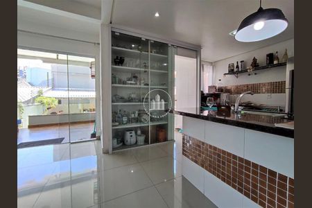 5_photo/952749cceb.8a734c1c2a3b006e-ATLAS-2ccec932-6526-4f68-ad33-91595b9f9d13.jpg de casa à venda com 3 quartos, 225m² em Jardim Atlântico, Florianópolis