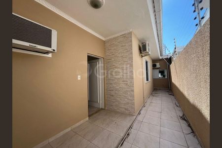18_photo/952749ccf1.d505c9d9834fda44-ATLAS-7b103285-96be-4f4e-bef7-19d2f1740934.jpg de casa à venda com 4 quartos, 247m² em Jardim Atlântico, Florianópolis