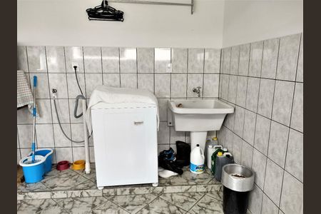 7_photo/952749cd9d.dc7b031a1d7e8bb1-ATLAS-a5be21e1-f82c-4859-99c8-8430464b879d.jpg de casa à venda com 3 quartos, 179m² em Jardim Atlântico, Florianópolis
