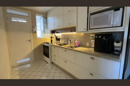 7_photo/952749ce3b.f0ecc906b832f777-ATLAS-4e5a5f17-bb3a-40ca-b981-4d272e1a6d1c.jpg de apartamento à venda com 3 quartos, 76m² em Barreiros, São José