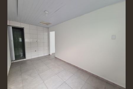 4_photo/952749d1e5.bd6af2d900c57154-ATLAS-5e7a0ea7-76a0-45aa-9e70-96997b1769f7.jpg de casa para alugar com 5 quartos, 170m² em Barreiros, São José