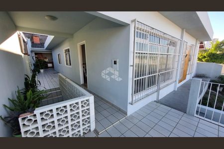 5_photo/952749d23b.10655cb5bd00a8f7-ATLAS-ebd01a5d-69c9-4f8a-9478-5c547a063e5b.jpg de casa à venda com 3 quartos, 200m² em Jardim Atlântico, Florianópolis