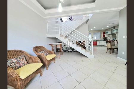 5_photo/952749d3a1.751bca41ac608a7d-ATLAS-0b0cfbff-3082-49c3-a5b2-63eef243fc05.jpg de casa à venda com 3 quartos, 250m² em Jardim Atlântico, Florianópolis
