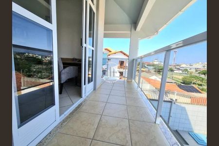 15_photo/952749d3a1.751bca41ac608a7d-ATLAS-ca50a8cb-7235-45c5-897b-cdfa7972be18.jpg de casa à venda com 3 quartos, 250m² em Jardim Atlântico, Florianópolis