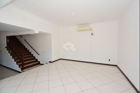 11_photo/952749d3c3.cadf0cb480790de5-ATLAS-97d96fc3-3353-48fe-bfbf-729b3fd4e8ef.jpg de casa à venda com 3 quartos, 240m² em Jardim Atlântico, São José