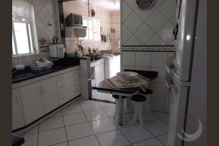 5_photo/952749d409.9d98818feaf13c36-ATLAS-5863e304-c6ef-47c8-8365-e0a1d4a24f46.jpg de casa à venda com 4 quartos, 147m² em Jardim Atlântico, Florianópolis