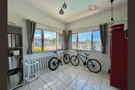 12_photo/952749d54b.64b1cfad6bd383d8-ATLAS-3fe337da-f812-4ae3-b0f8-d8c6cae04b73.jpg de casa à venda com 6 quartos, 203m² em Jardim Atlântico, Florianópolis