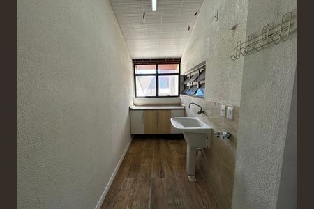 9_photo/952749d5af.7a69ff73eb43ff8d-ATLAS-cd7328e0-ab3d-4a02-9a20-12f79549ae78.jpg de apartamento à venda com 3 quartos, 80m² em Monte Cristo, Florianópolis