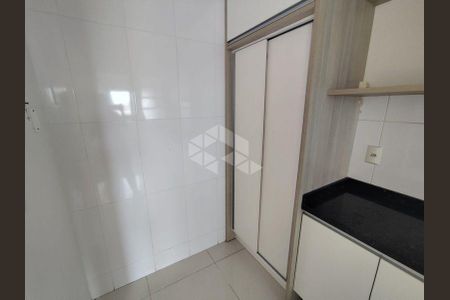 11_photo/952749deeb.0ff7a59a8bd38af1-ATLAS-a5e5140e-e10e-435a-9572-0f274c278b2b.jpg de apartamento para alugar com 2 quartos, 80m² em Kobrasol, São José