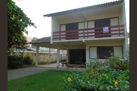 3_photo/952769f8d1.3c20d05746a6d1b7-ATLAS-02860fbe-eeef-439a-9e7d-2214da2dd54c.jpg de casa à venda com 3 quartos, 180m² em Ingleses Norte, Florianópolis