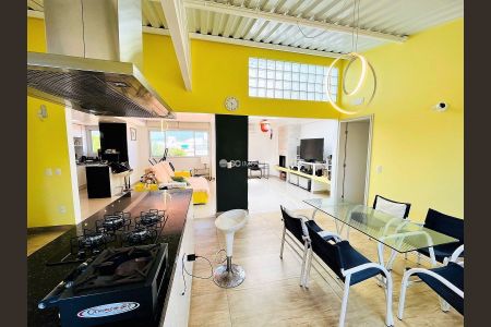 10_photo/952769fe8b.78ea92cc55484ae4-ATLAS-fcfa372b-bbaf-4aec-a69f-eaa4245bfd74.jpg de apartamento à venda com 3 quartos, 196m² em Ingleses do Rio Vermelho, Florianópolis