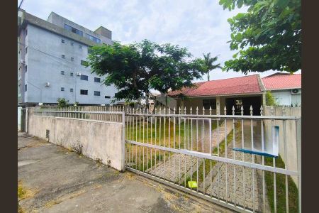 1_photo/95276a01e7.0dba02f6e03a3679-ATLAS-1a2d9888-1a1e-4d3d-9943-cc7bdf4c65e1.jpg de casa para alugar com 3 quartos, 200m² em Ingleses do Rio Vermelho, Florianópolis