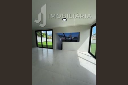 8_photo/95276a089b.f0d246bad4da1cd5-ATLAS-4716779b-76d4-4e98-b742-e576d432115d.jpg de casa à venda com 5 quartos, 420m² em Ingleses do Rio Vermelho, Florianópolis