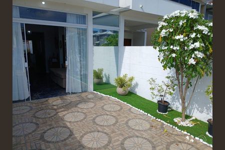 5_photo/95276a0aa9.3a9dc93bc25fc63d-ATLAS-7f53634a-b120-4b41-9e43-171b497db367.jpg de casa à venda com 2 quartos, 91m² em Ingleses do Rio Vermelho, Florianópolis