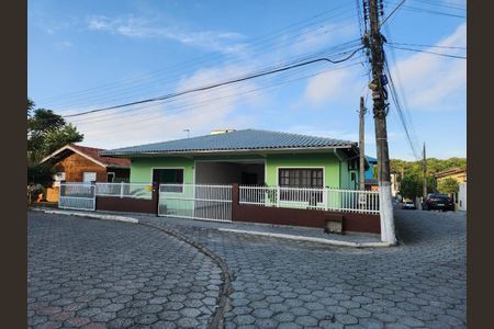 2_photo/95276a0b19.ef445a8ca70bbf82-ATLAS-ea96fcbf-0aea-4c93-958d-30527fc30930.jpg de casa à venda com 4 quartos, 237m² em Ingleses do Rio Vermelho, Florianópolis