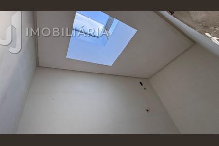 15_photo/95276a1437.4f48e483d4bcdc3b-ATLAS-a3877d8f-7df4-403b-85bb-c7fc1e2c8399.jpg de casa à venda com 2 quartos, 75m² em Ingleses Norte, Florianópolis