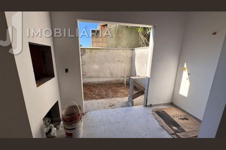 13_photo/95276a1437.4f48e483d4bcdc3b-ATLAS-e3d5e44c-174a-4d2f-800f-4e4c0c66e18f.jpg de casa à venda com 2 quartos, 75m² em Ingleses Norte, Florianópolis