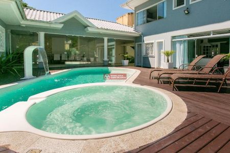 6_photo/95276a1727.46ae6cbe0761d4fa-ATLAS-83bd3b37-14f1-47bd-9b72-4c8a5f7d4bcc.jpg de casa à venda com 4 quartos, 263m² em Ingleses do Rio Vermelho, Florianópolis