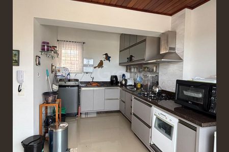 6_photo/95276a1a3f.a9facac2f36a867f-ATLAS-8c0211d5-a2d2-4cbf-8393-6a794fe2bbd9.jpg de apartamento à venda com 3 quartos, 153m² em Ingleses do Rio Vermelho, Florianópolis