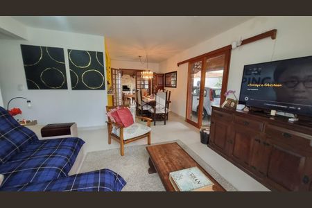 5_photo/95276a1adf.e78a3bff2ad56a74-ATLAS-3feabbcd-2938-4f05-aa5e-6a7738ecc4fc.jpg de casa à venda com 3 quartos, 255m² em Ingleses do Rio Vermelho, Florianópolis