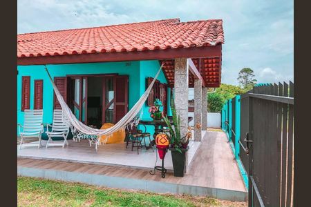 9_photo/95276a68f9.c21a58224da5be69-ATLAS-906e6cee-9d30-4365-a0ee-8e1a11a8945c.jpg de casa para alugar com 3 quartos, 150m² em Santinho, Florianópolis