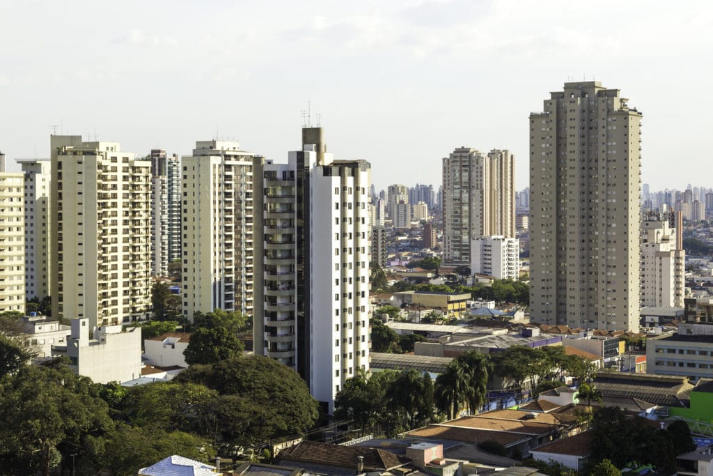 Foto que ilustra matéria sobre localização do imóvel mostra prédios de SP