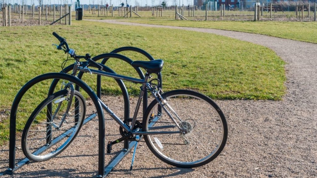 Bicicletário em U