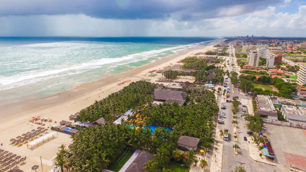 Foto que ilustra matéria sobre o que fazer em fortaleza mostra a Praia do Futuro