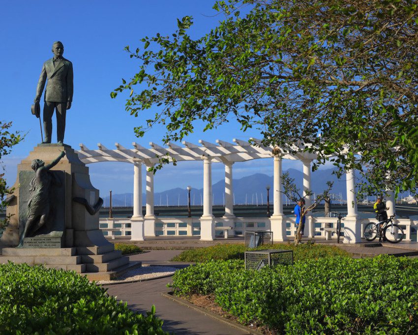 Foto que ilustra matéria sobre parques em Florianópolis mostra o parque da luz em florianopolis