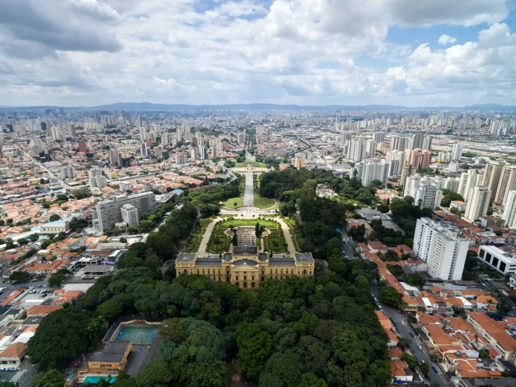 Imagem aérea da região de Ipiranga, em São Paulo, para ilustrar matéria sobre os bairros com mais moradores em SP