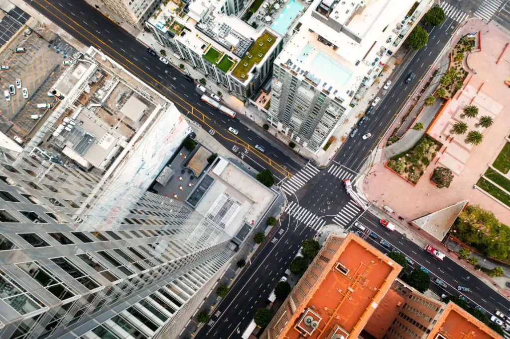 Imagem da vista aérea de região da Avenida Paulista, em São Paulo, mostra avenidas e prédios da cidade para ilustrar matéria sobre as vantagens de morar em regiões centrais de grandes cidades do Brasil