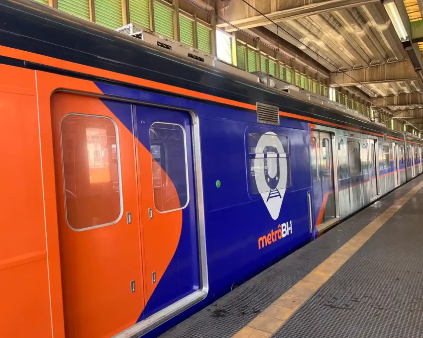 Foto que ilustra matéria sobre a Estação Lagoinha do metrô de Belo Horizonte mostra um trem parado em uma plataforma (Foto: Divulgação)