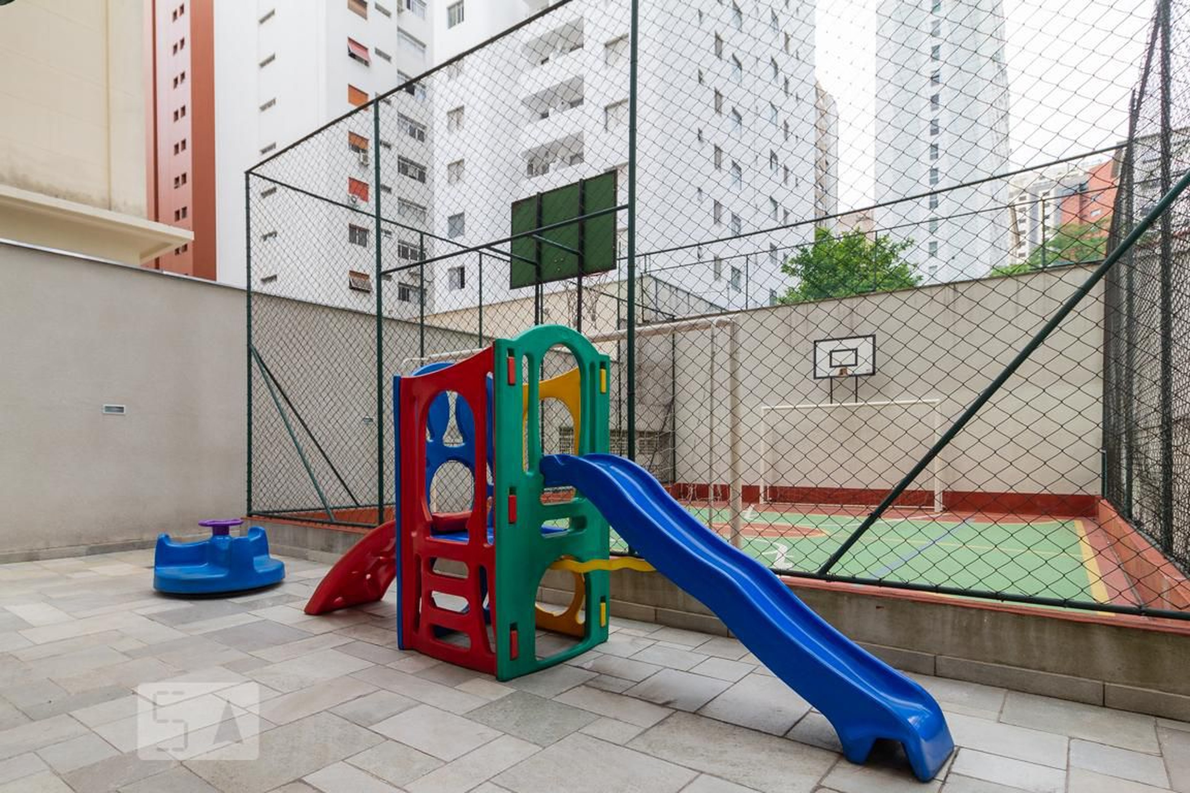 Playground - Edifício Stella