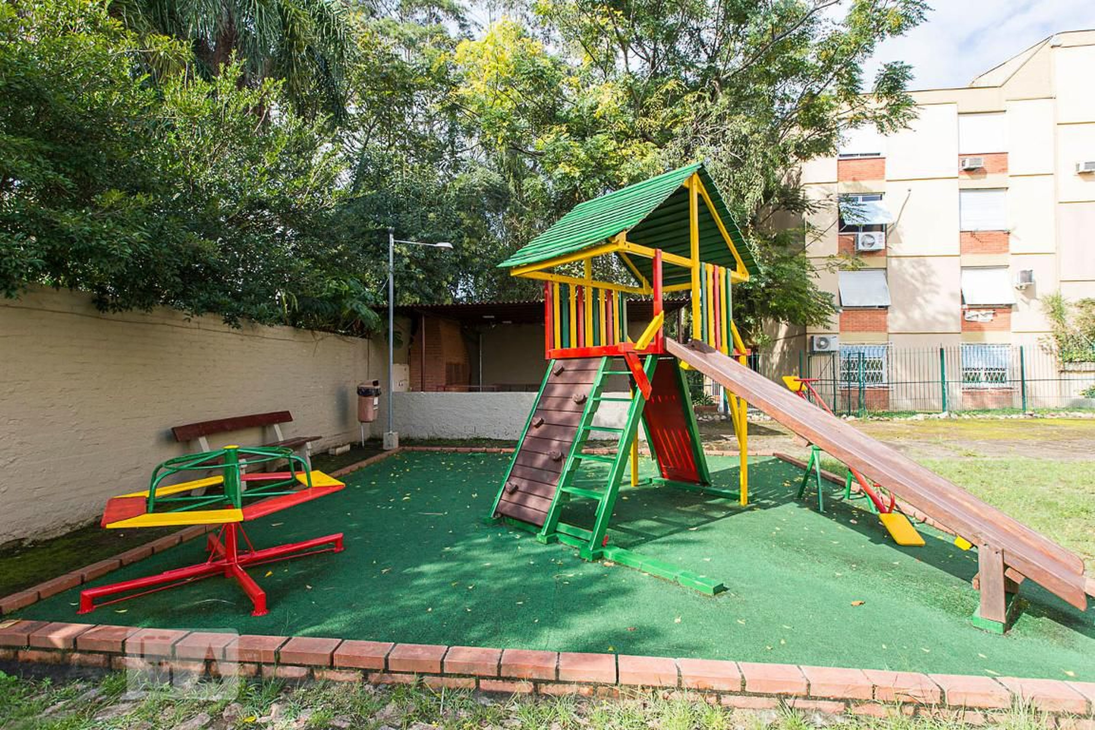 Playground - Edifício Madri