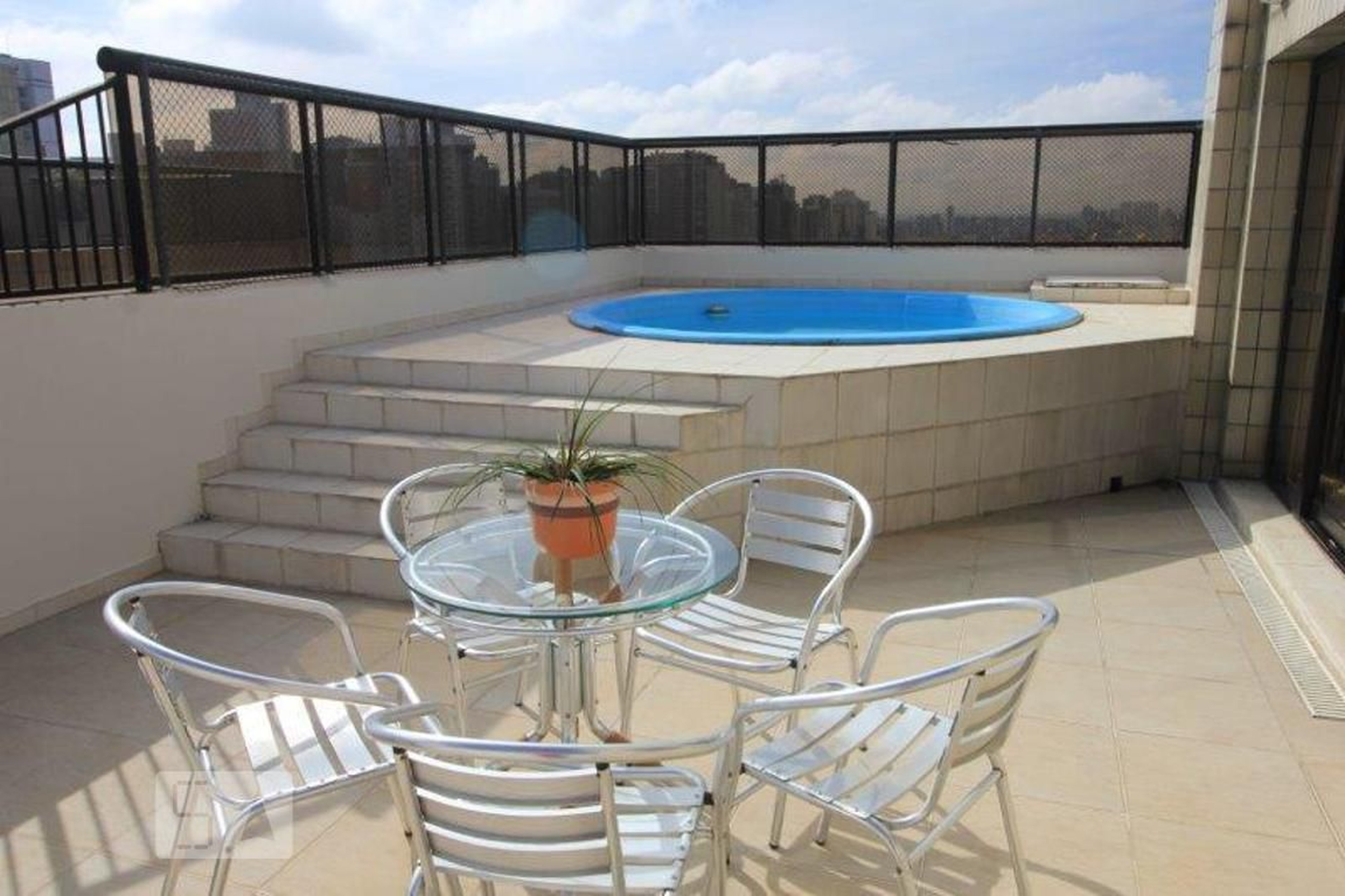 Piscina - Residencial Belle Ville