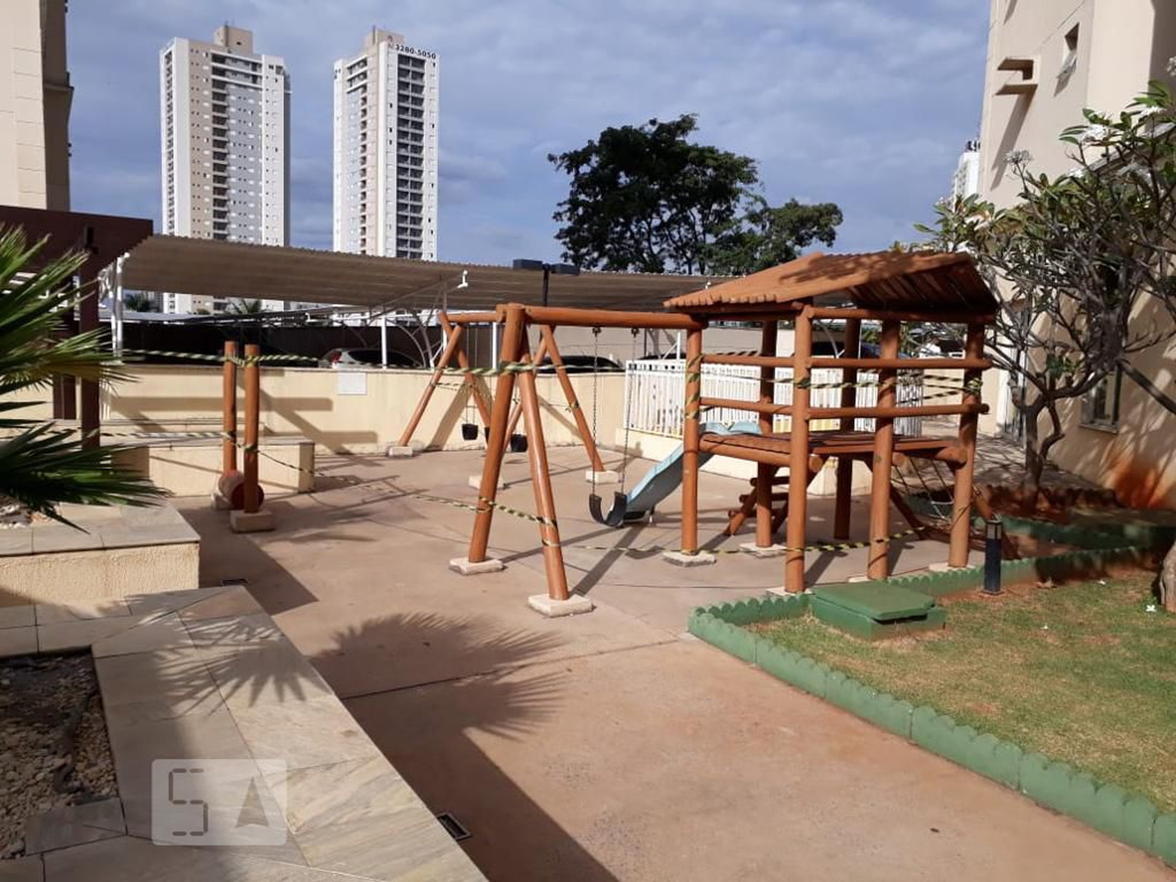 Playground - Ilha das Flores