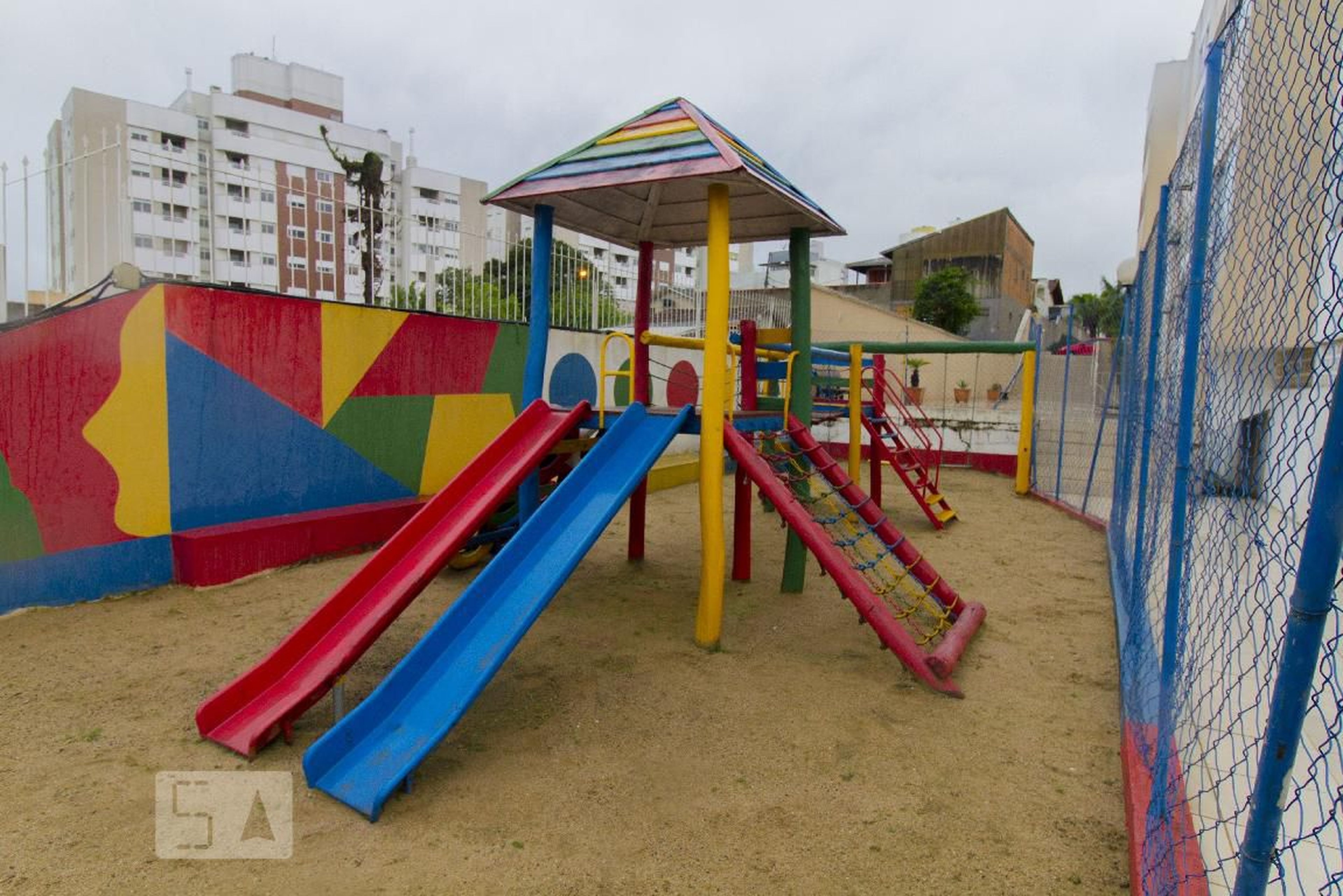 Playground - Santos Saraiva